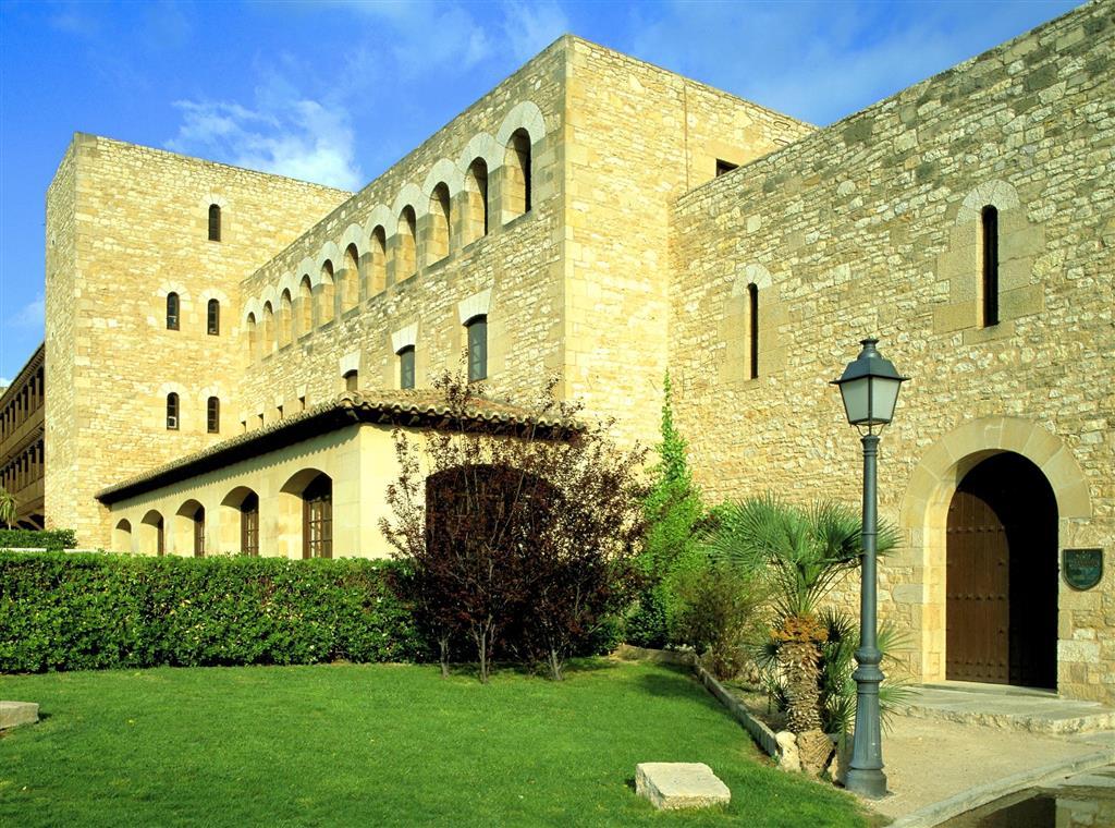 Parador De Tortosa Bagian luar foto