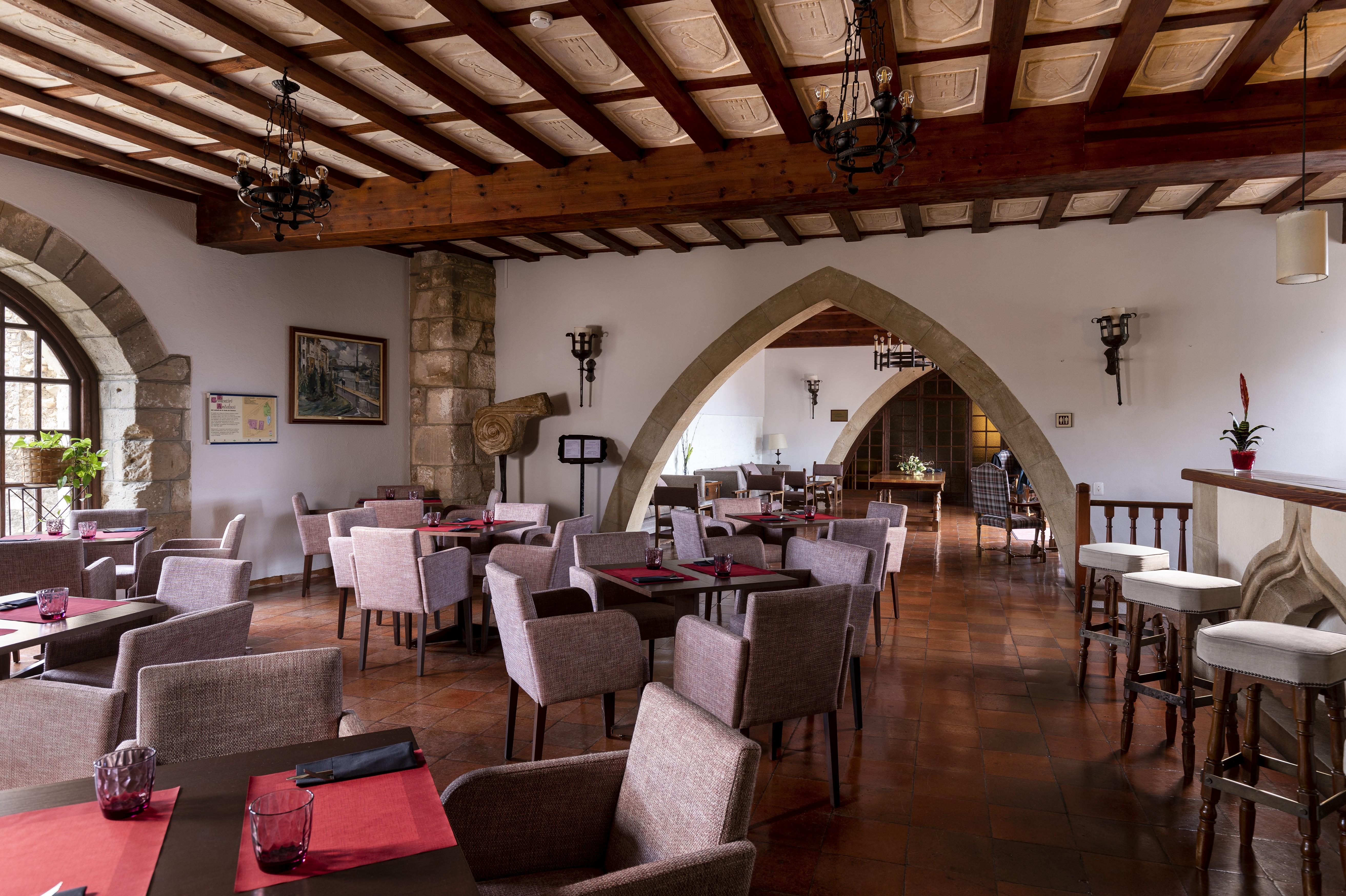 Parador De Tortosa Bagian luar foto
