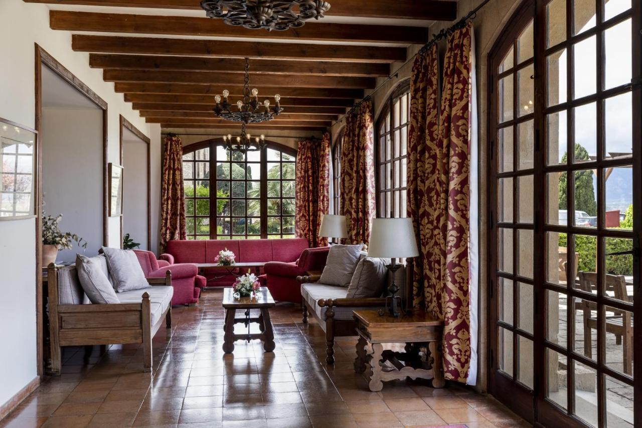 Parador De Tortosa Bagian luar foto